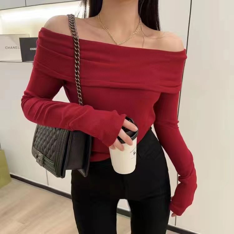 Aerith - Off-Shoulder Chic Top